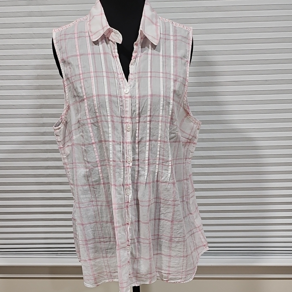 CAbi Pink Sleeveless Button Down Shirt